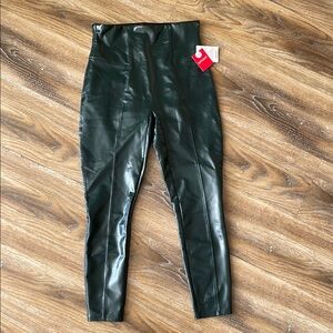 SPANX Faux Patent Leather Leggings in Deep Green NWT